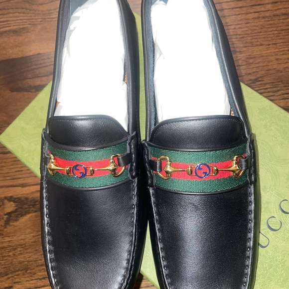 GUCCI LOGO WEB DRIVER LOAFERS - Picture 2 of 6